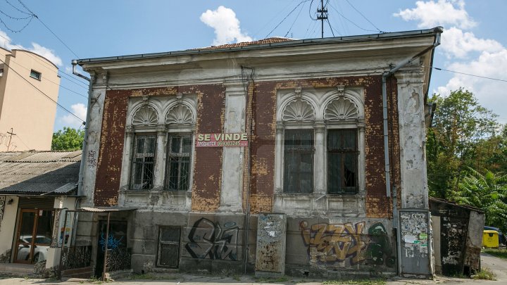 Исторический центр Кишинёва медленно разрушается: фото