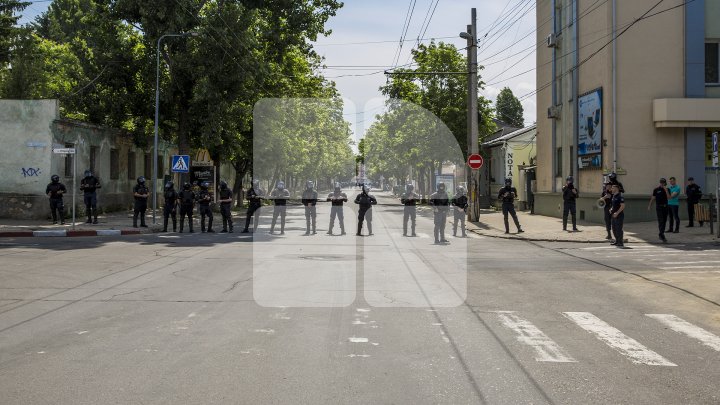 В Кишинёве прошёл марш ЛГБТ-сообщества: фото