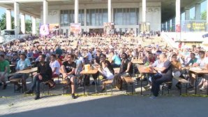 ЧМ 2018:сотни зрителей наблюдали за матчем Россия-Саудовская Аравия в спортивном городке