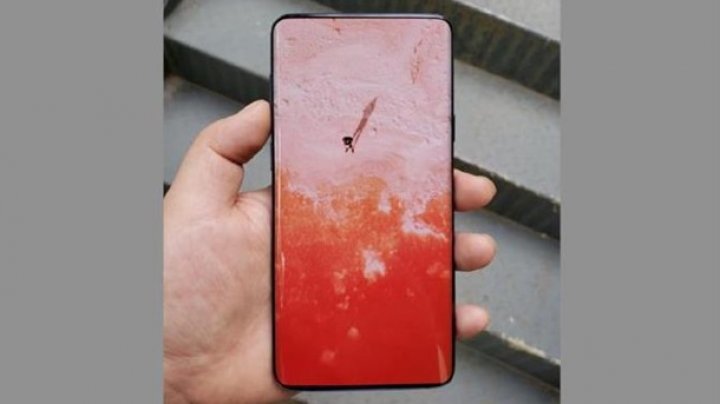 Galaxy S10 показали на первом "живом" фото