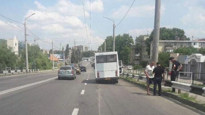 В Полтаве у маршрутки на ходу отпали колеса