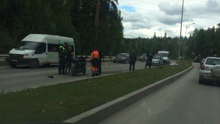 Блогер на мотоцикле насмерть разбился в Перми