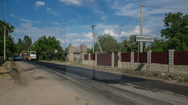 В четырех населенных пунктах Флорештского района отремонтировали дороги: фоторепортаж