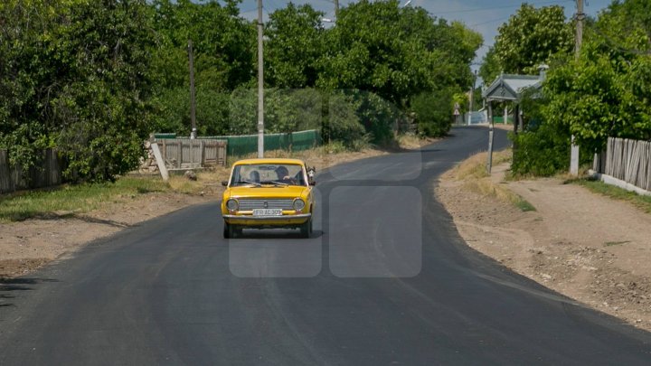 В четырех населенных пунктах Флорештского района отремонтировали дороги: фоторепортаж