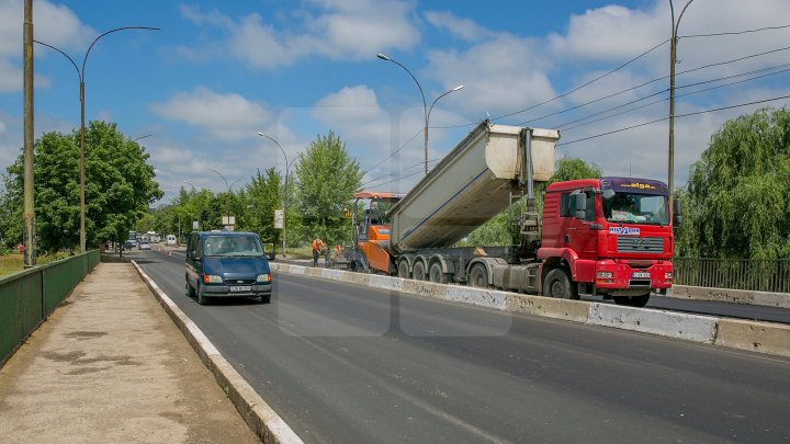 Более 100 километров местных дорог отремонтируют в Унгенском районе к концу лета: фото