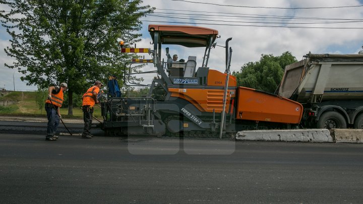 Более 100 километров местных дорог отремонтируют в Унгенском районе к концу лета: фото
