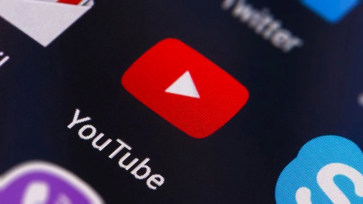 YouTube позволит видеоблогерам продавать подписки и товары