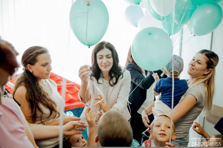 Одно из отделений районной больницы Ниспорен отремонтировали при поддержке фонда "Эдельвейс"