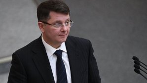 Российского депутата жестоко избили из-за девушки в Москве: видео