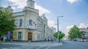 Бесплатные обеды и компенсации на отопление обсудят на заседании в мэрии