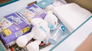 Представители фонда "Эдельвейс" вручили подарки молодым мамам из Кагульского роддома