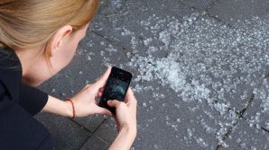 В Иркутске из-за ливней обрушился потолок торгового центра: видео