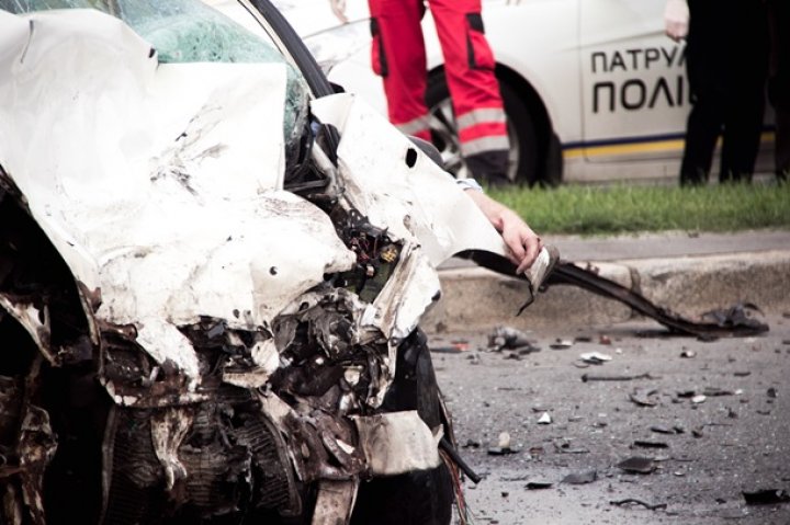 Два человека погибли в результате лобового ДТП в Киеве: фото