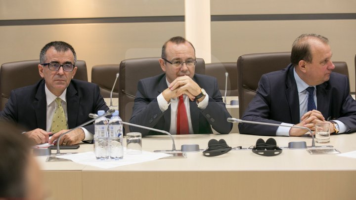 Андриан Канду выступил на собрании послов нашей страны