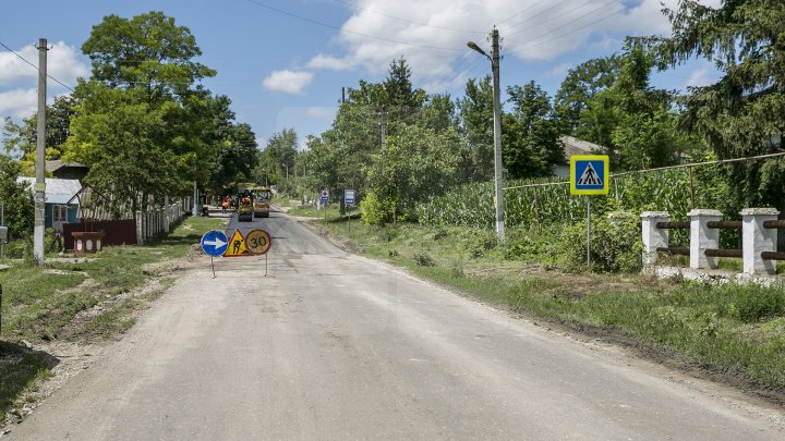 Ремонт дорог в Рышканском районе обойдется в 47 миллионов леев: фоторепортаж