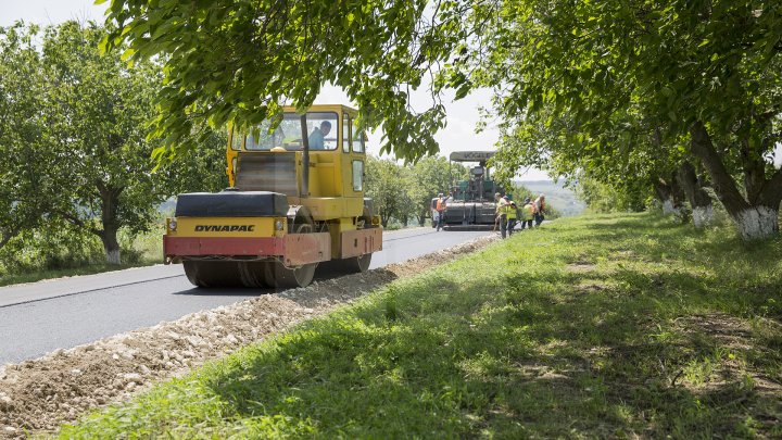 "Хорошие дороги для Молдовы": отремонтировано уже 313 километров дорог