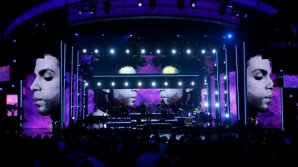 Родственники певца Принса подадут в суд на его врача