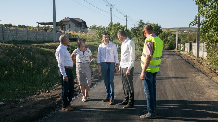 В Мерешенах строят новый участок дороги: фото