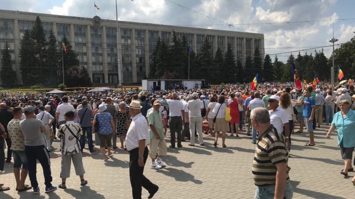 Депутаты Европарламента: В Молдове есть политики, которые очерняют имидж страны