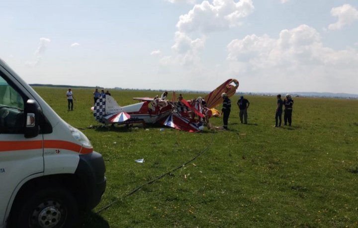 Два самолета столкнулись перед началом авиашоу в Румынии: видео