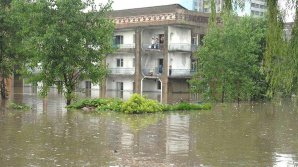 Более 70 человек погибли в результате наводнений в КНДР