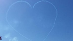 В столичном аэропорту отметили День гражданской авиации: фото