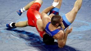 Российские борцы Капраев и Охлопков получили гражданство Румынии