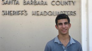 Честный школьник вернул найденные на дороге 10 тысяч долларов