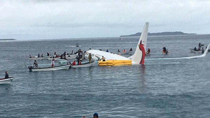 Один человек пропал без вести при посадке на воду самолёта в Микронезии