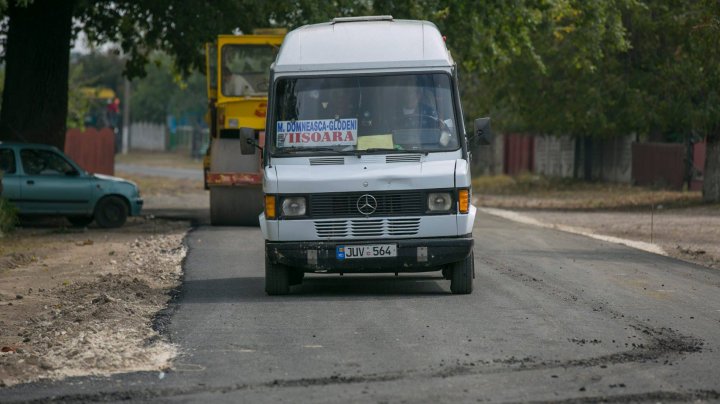 "Хорошие дороги для Молдовы": В 14 селах Глодянского района отремонтировали дороги