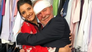 Журналистка Сanal 2 обняла мужчину, который чудом выжил во время взрыва на Рышкановке: фото