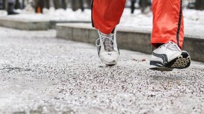 Восемь человек получили травмы из-за гололеда в Санкт-Петербурге