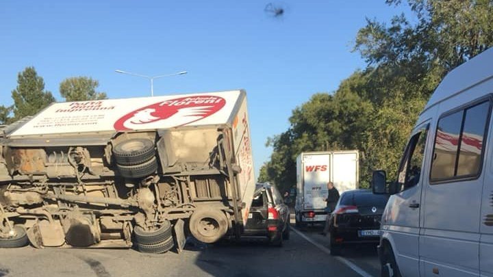 Появились подробности ДТП с участием грузовика на бульваре Дачия