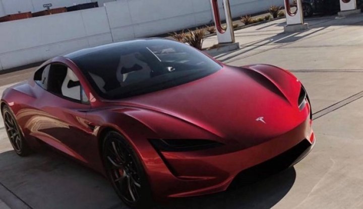 В Сети показали новый спорткар Tesla Roadster