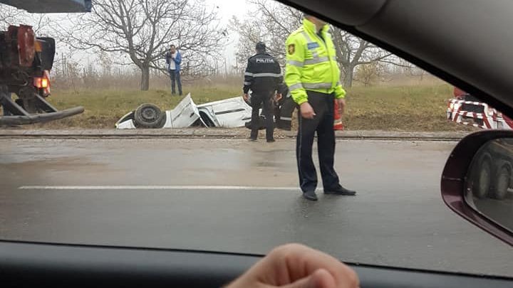 ДТП у села Пересечина: машина съехала с трассы в кювет и перевернулась