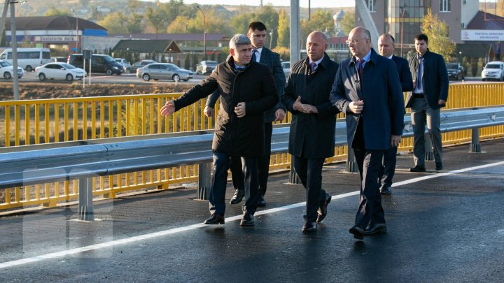 В Новых Аненах открыли автомобильный мост через реку Бык: фоторепортаж