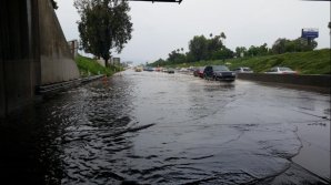 Вслед за пожарами на Калифорнию обрушились наводнения