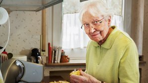 Генетики выяснили, почему женщины живут дольше мужчин