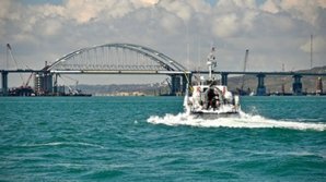 Керченский пролив закрыли из-за непогоды