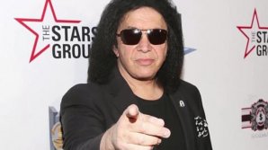 Солиста группы Kiss обвинили в харассменте