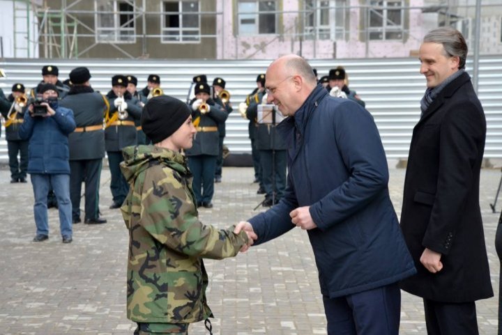 Военнослужащие Национальной армии получили ключи от служебного жилья