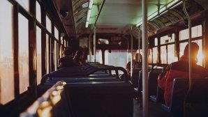 В Рождество по улицам города ездит полупустой транспорт