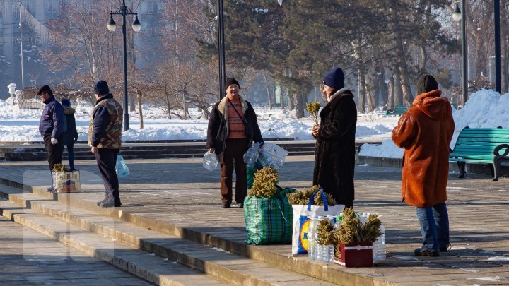 Православные христиане отмечают праздник Крещение (фото)