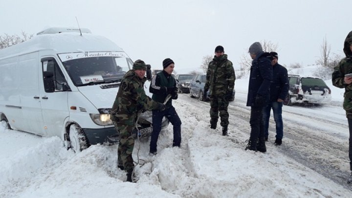 Молдавские военные будут патрулировать этой ночью основные национальные трассы