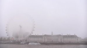 Розовый туман окутал Великобританию