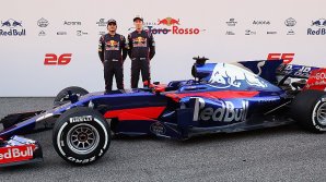 Итальянская команда "Формулы-1" представила болид к новому сезону