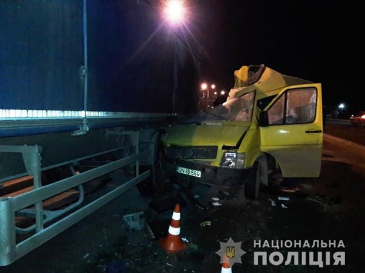 Страшная авария в Виннице: трое граждан Молдовы погибли, четверо ранены (фото)