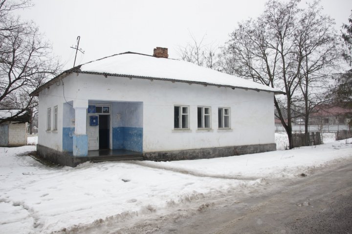 Новое здание почты построили в селе Корлэтены Рышканского района