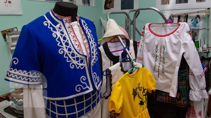 Жительница Тараклии решила открыть ателье по пошиву национальной одежды