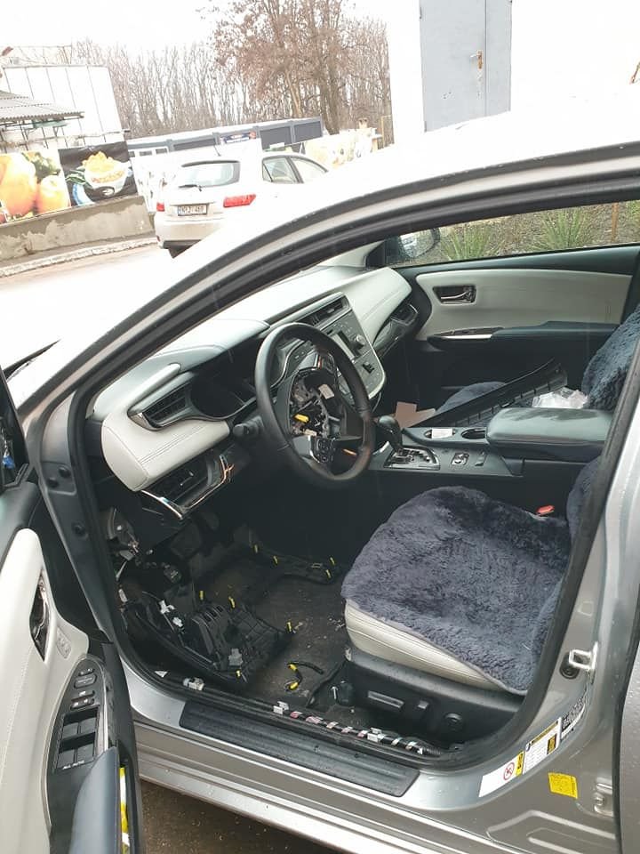 На Рышкановке автоворы снова разобрали автомобиль Toyota (фото)